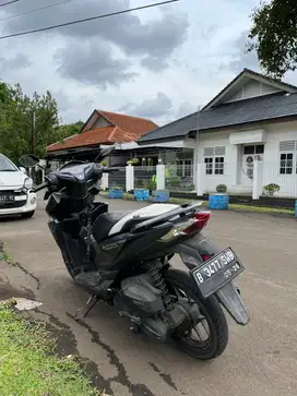 Jual bu honda vario 150 buat bayar kontrakan