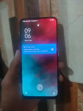 Oppo Reno 2F 8+5/128 kamera depan pop'up hp+Chasan