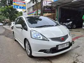 HONDA JAZZ 1.5 RS AT 2010 (Tdp13,5jt)