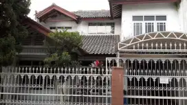 Dijual Rumah 2 lantai