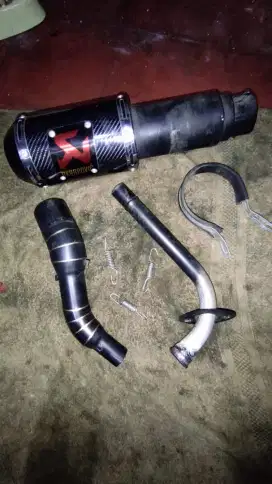 Knalpot Akrapovic GP Lorenzo untuk Nmax OLD