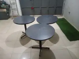Meja Cafe bulat