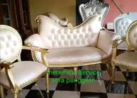 Menerima servis sofa panggilan