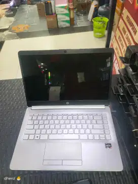 Segampang itu cicilan laptop bunga ringan