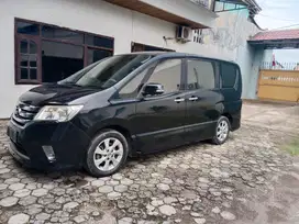 Nissan Serena 2015 Bensin