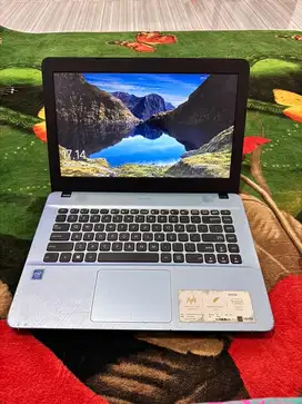 Laptop asus X441MA