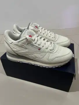 Reebok leather clasic