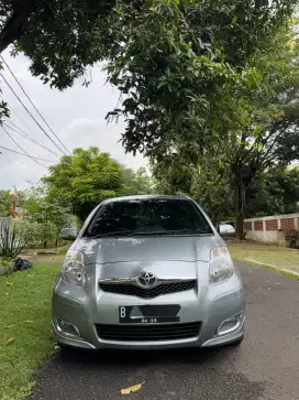 Odo51Rb/TOYOTA YARIS E AT 2010