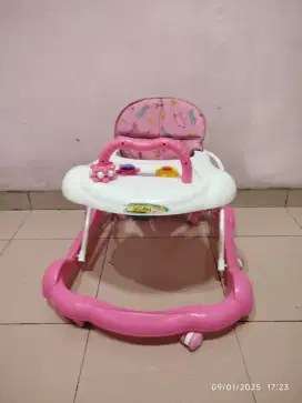 Kelomang bayi warna pink