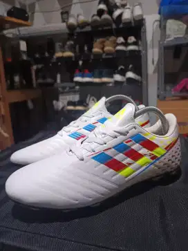 Sepatu Bola size 42