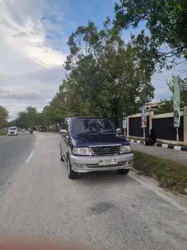 kijang krista 2000cc matic 2004