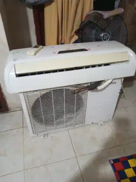 Menerima jual beli AC bekas borong atau satuan