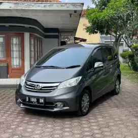 Honda FREED E 2013 (PSD)
KM 89.000
AC double blower