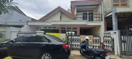 RUMAH MEGAH DI KOMPLEK BINTARA