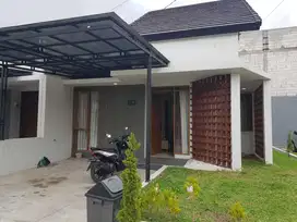 Rumah Dijual Bagus di cluster Nusantara Regency Ciganitri Bandung