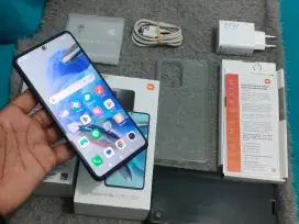 Jual Xiaomi Redmi Note 12 pro 5G Ram 8/256 fullset like new 98% mulus.