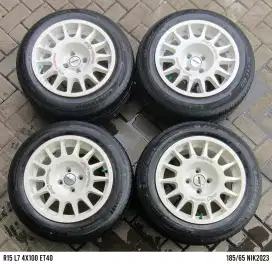 JUAL VELG MOBIL speedline r15 4x100 + ban