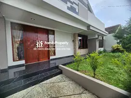 Rumah Cantik di Kawi, Semarang Selatan