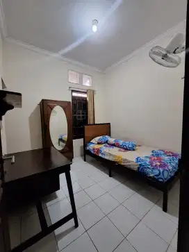 Disewakan Kost Putri Nuri 8 dkt UMS Gonilan Surakarta