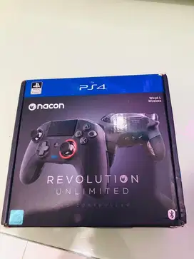 Nacon REVOLUTION UNLIMITED pro controler