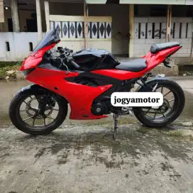 dijual cepat motor second suzuki gsx 150 r th 2017