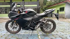 58@:DP:500 RB B DEPOK NEW CBR150R KM lOW GREEST