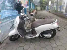 SCOOPY PRESTIGE 2023