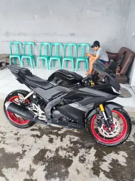 YZG R15 V3 2021