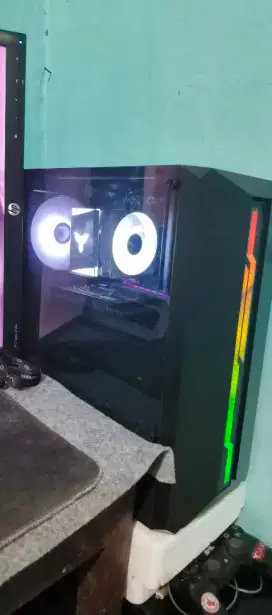 Di jual Pc Bekas seperti baru