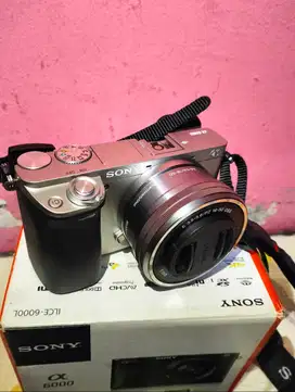 Di JUAL kamera SONY @6000 jarang banget di pake dari baru