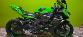 Kawasaki ZX 25R ABS