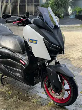 xmax 250 putih.