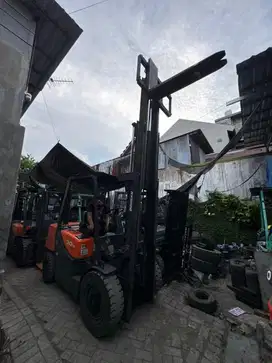 Forklift Bekas masih sangat Bagus