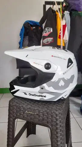 Helm RSV KSR ONEONENINE TH9