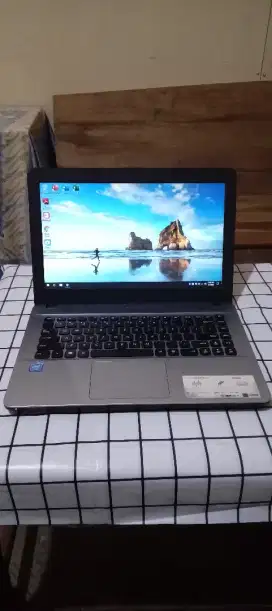 Laptop Asus SSD