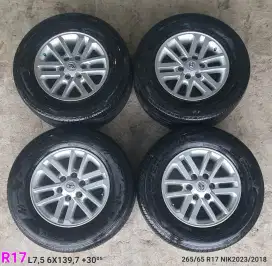 Jual velg mobil oem fortuner r17 6x139,7 + ban