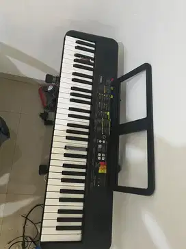 Yamaha PSR F-52