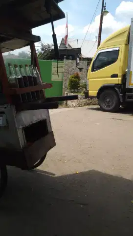 Jasa antar jemput