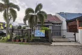 Dijual rumah cantik, murah, tengah kota dekat Living World Jl. Tuanku