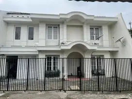 Rumah kos2an murah 2lantai siap huni SHM Bangka Jakarta Selatan LH 038