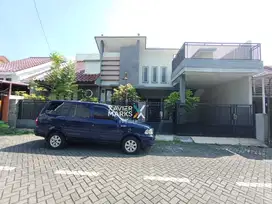 Rumah minimalis modern di Pandanwangi