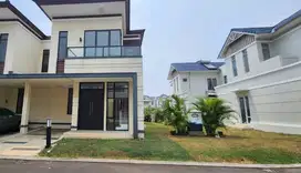 Buruan Jual Rugi dan Cepat  Rumah Lavon Swancity, Tangerang