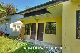 Dijual rumah secondary masih kokoh tanah lias pinggir jalan