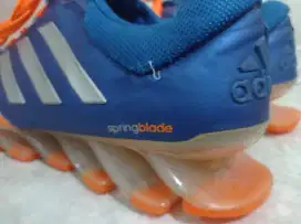 Sepatu second branded Adidas Springbade