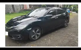 HONDA CIVIC TURBO HITAM AT 2017 - ISTIMEWA Siap Pakai