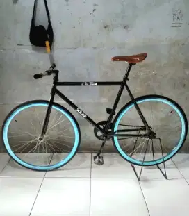 Fullbike Fixie Lokal