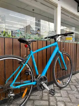 Sepeda specialized sirrus