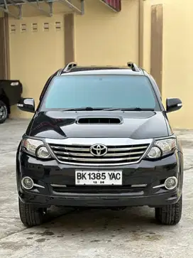 Toyota fortuner G VNT at matic 2015