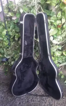 Hardcase Gitar Akustik Jumbo Merk CNB