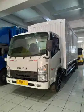 Isuzu Elf NMR71 LONG